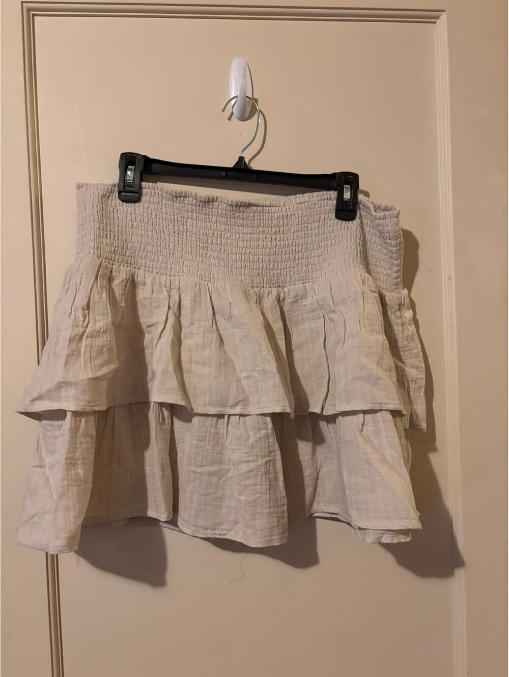 Universal Thread cream tiered skirt Large